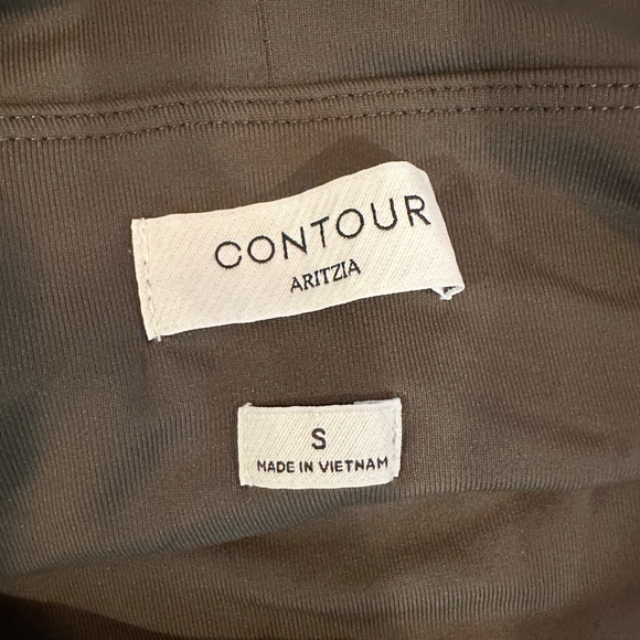 Aritzia Contour Deco Off the Shoulder Bodysuit - Picture 7 of 7